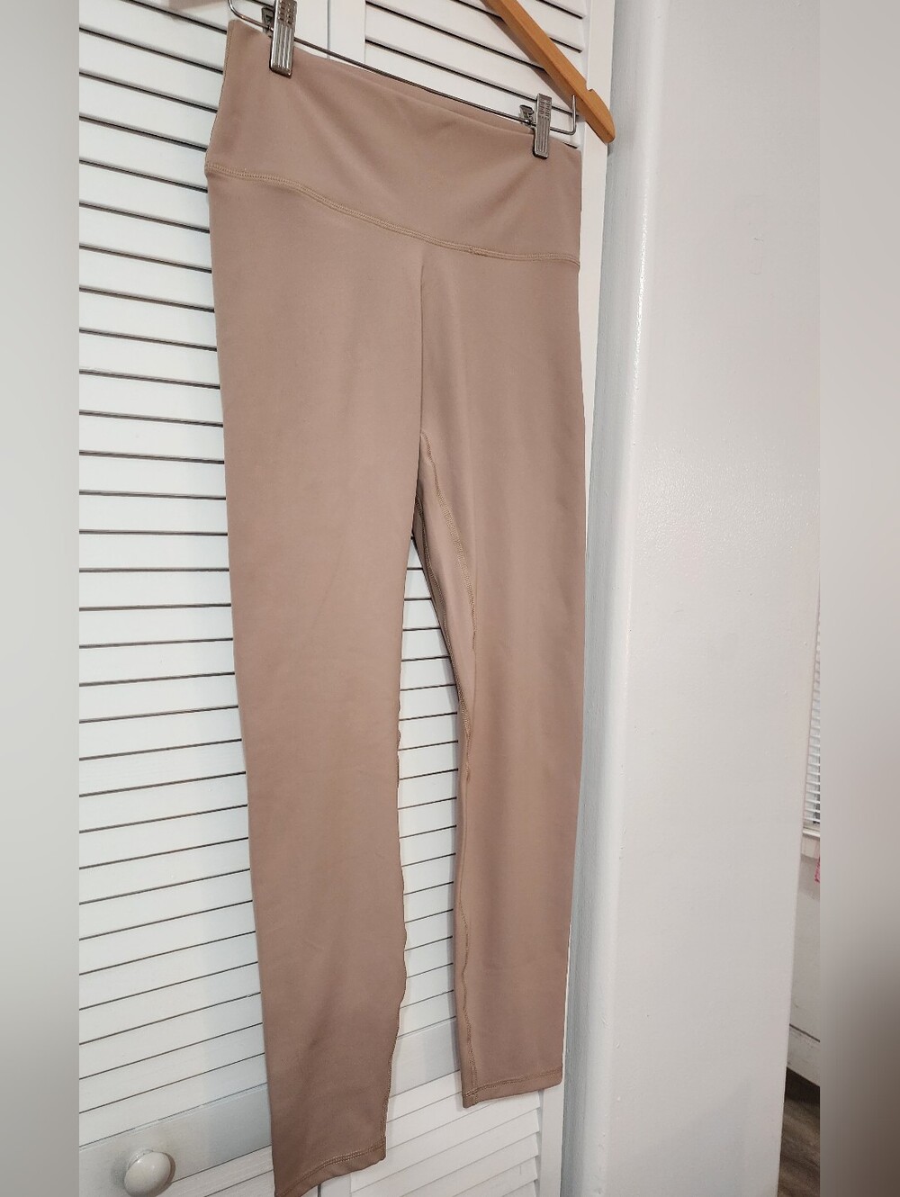 BETTER BODIES High Rise Tan Taupe Core Leggings